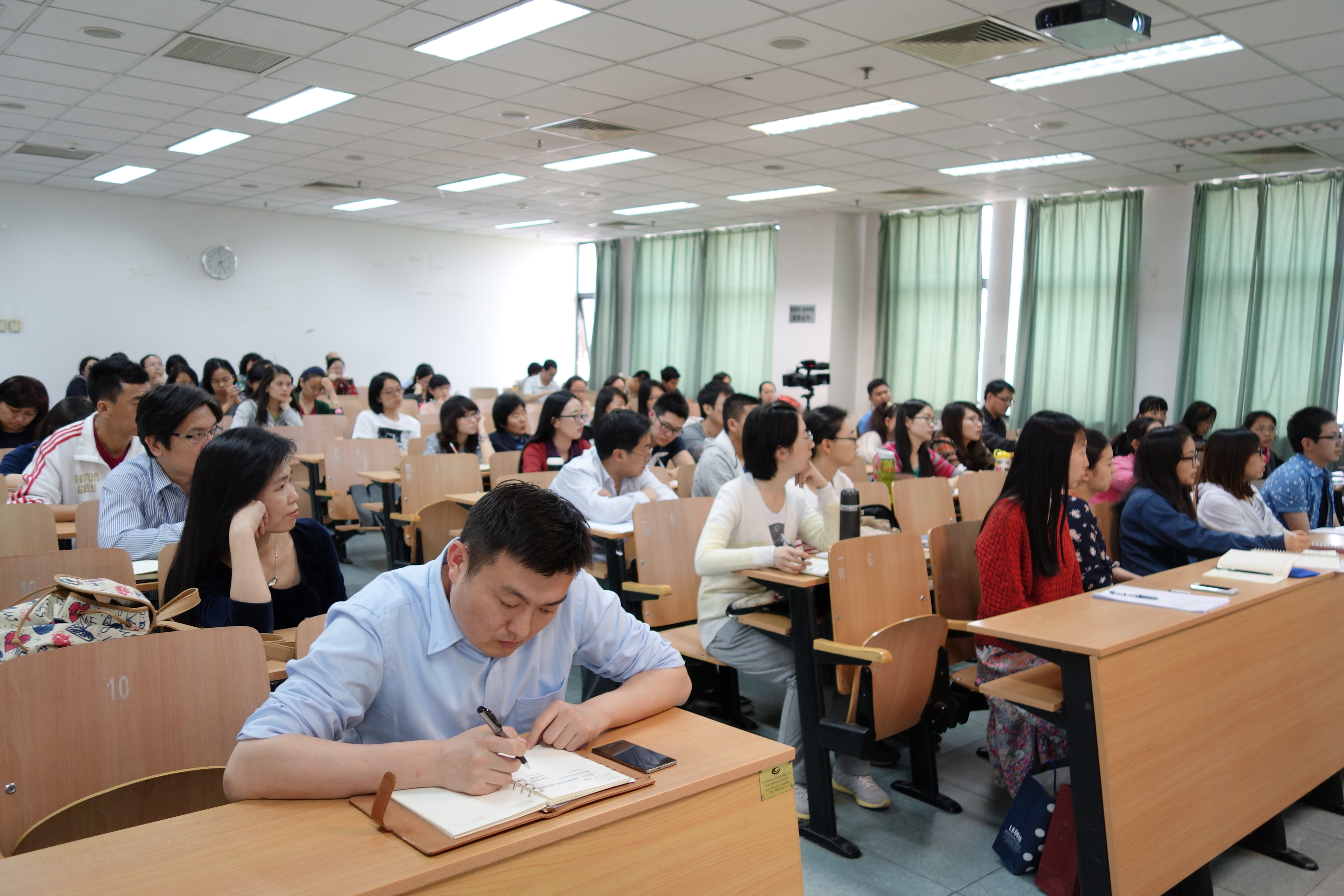 “汉语进修教育研究”系列讲座第四期开讲